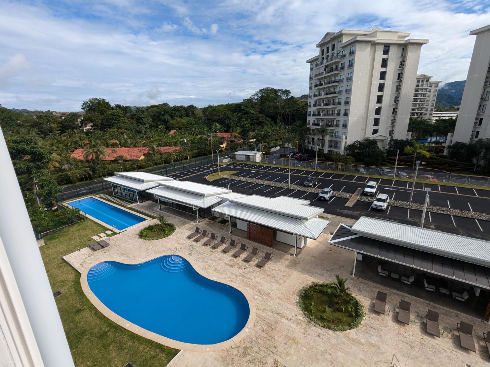 Jaco Beach, Viva Jaco, Ac, Hot Water, 3 Pools, Bbq, Rancho, Office, Gym Apartment Exterior photo